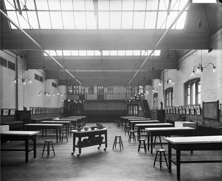 Dissecting Room, 1895.